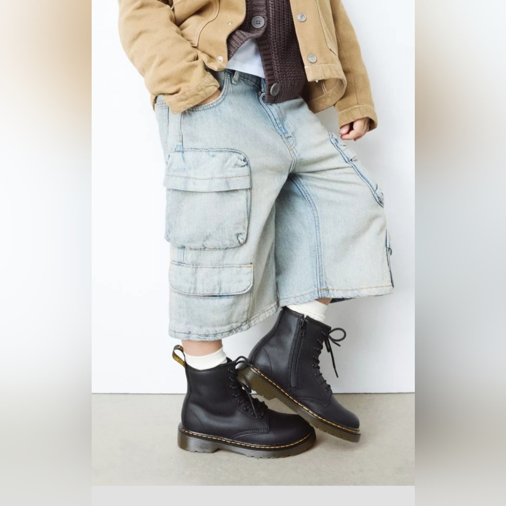 Dr. Martens Doc Marten AirWair Black Combat Boots 1460 Junior Moto NEW Size 3 US - Picture 11 of 11